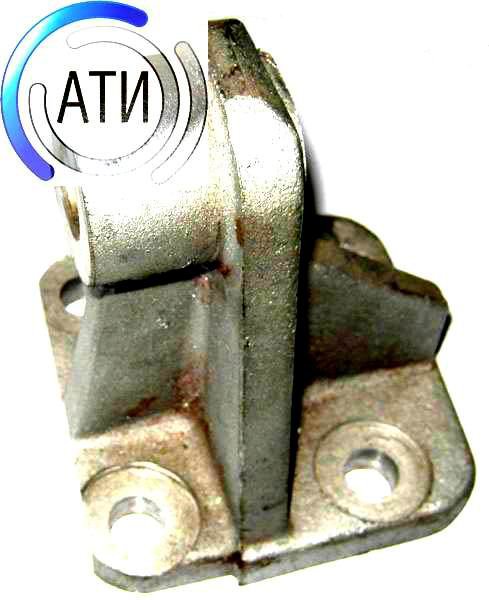 Кронштейн задней опоры двигателя (лев) ЯМЗ ЛиАЗ 525.30-1001049-11