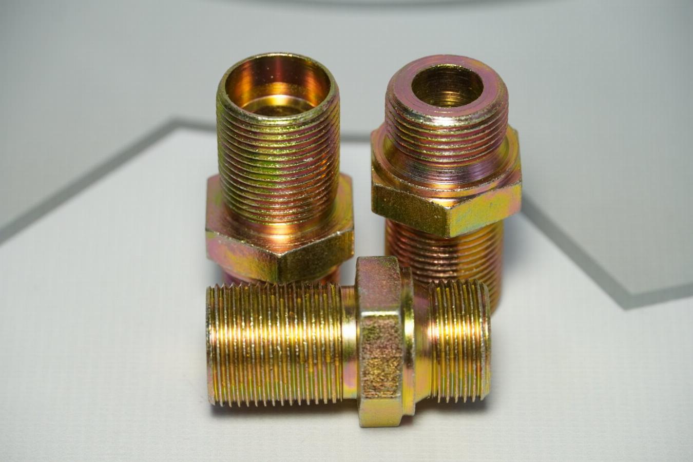 Штуцер (переходник) М22*1,5/М22*1,5 прямой/прямой МАЗ 404319