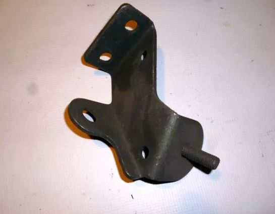 Кронштейн буфера заднего правый в сборе ГАЗ 3102-2804016